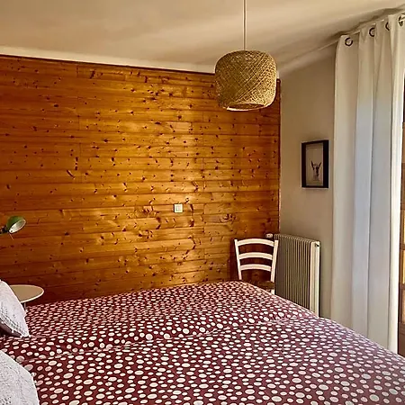 Bed & Breakfast La Perle Des Montagnes - - D